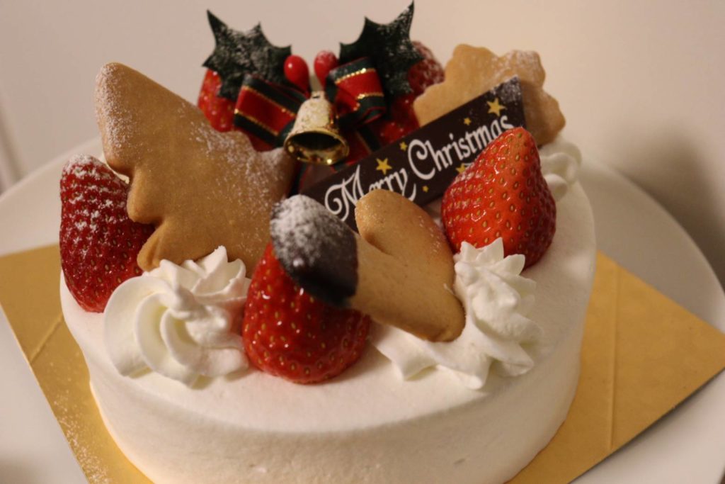 クリスマスケーキは贅沢に １人ホール食い ブーランジェリーbec 岩沼市 せんだいマチプラ